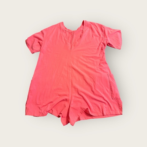 NWOT Bright Pink Boutique Romper- Women's size Large/XL - Picture 3 of 4